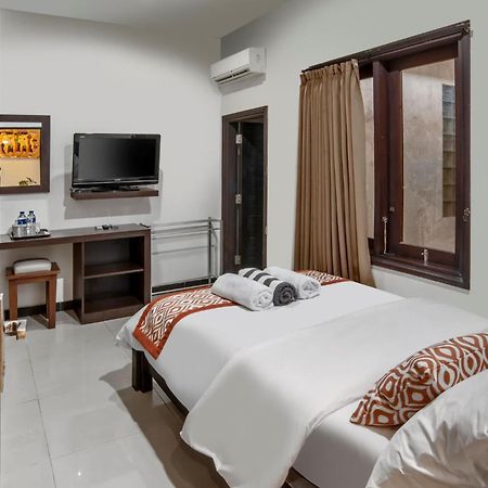 Pondok Arya Kuta Villas By Kamara Exterior foto